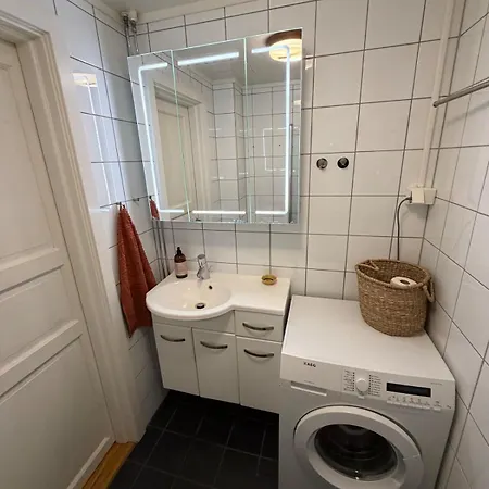 Cozy Three-room Centrally Located At Carl Berner شقة أوسلو