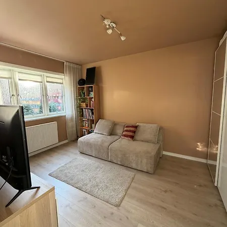 Cozy Three-room Centrally Located At Carl Berner Oslo